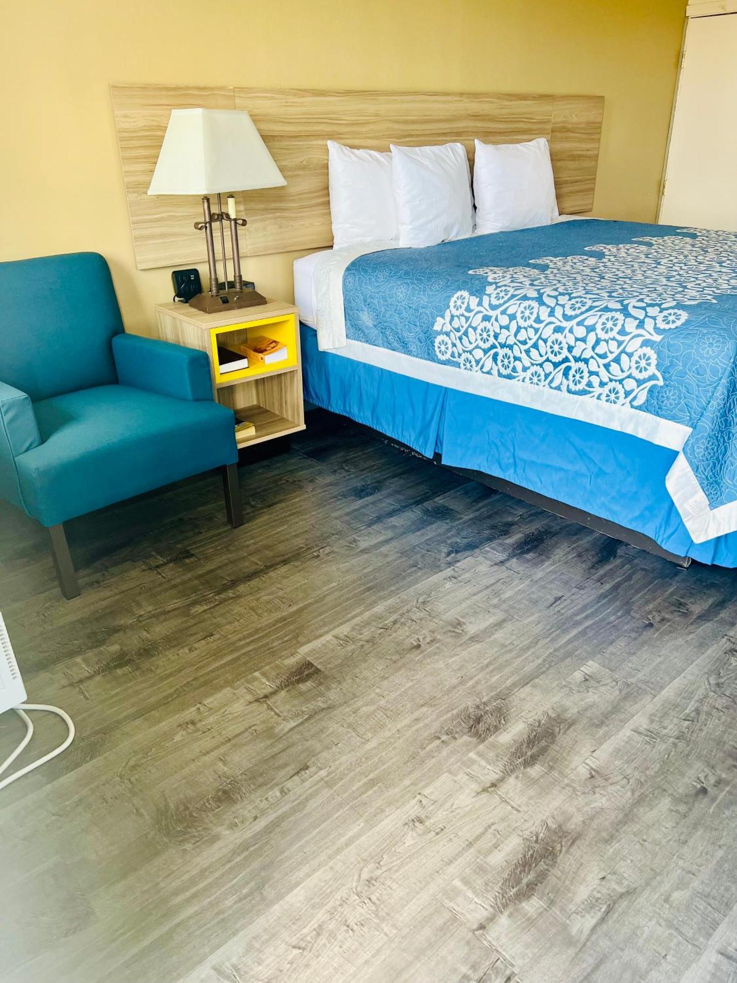 Days Inn By Wyndham Φορτ Γουέιν Εξωτερικό φωτογραφία